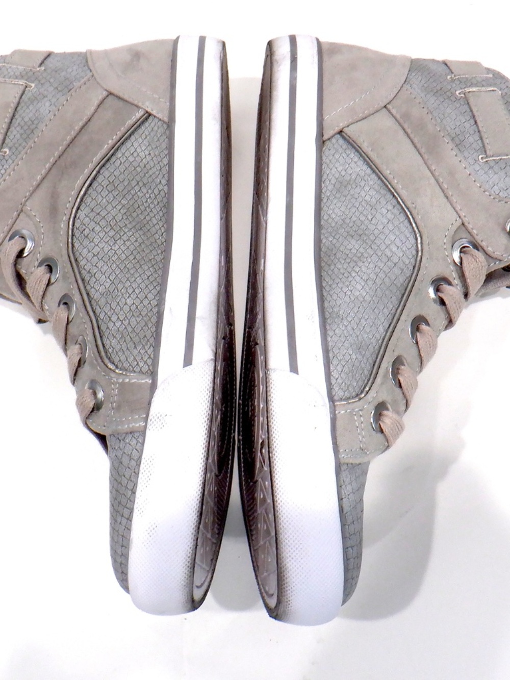 G by Guess Women's Mid-top Sneakers Size 7 - Picture 15 of 15